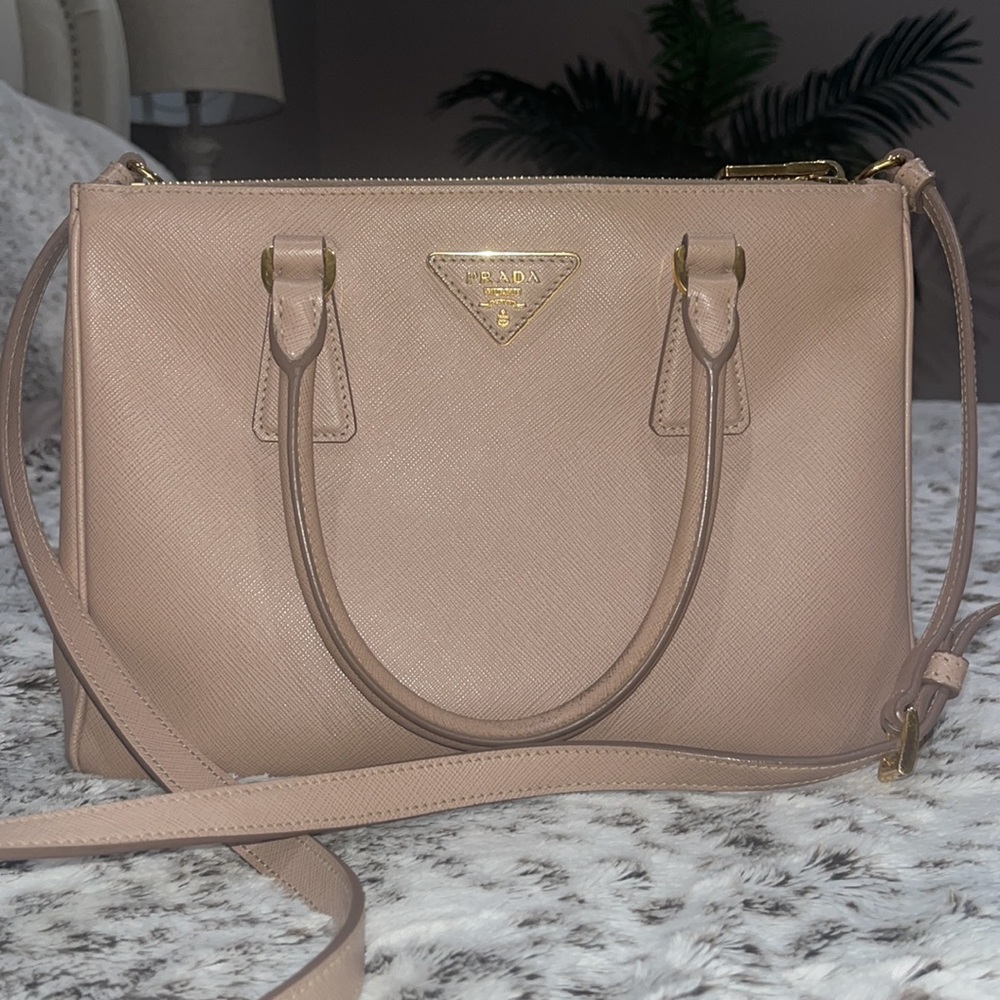 Prada Suffiano Lux in Cipria